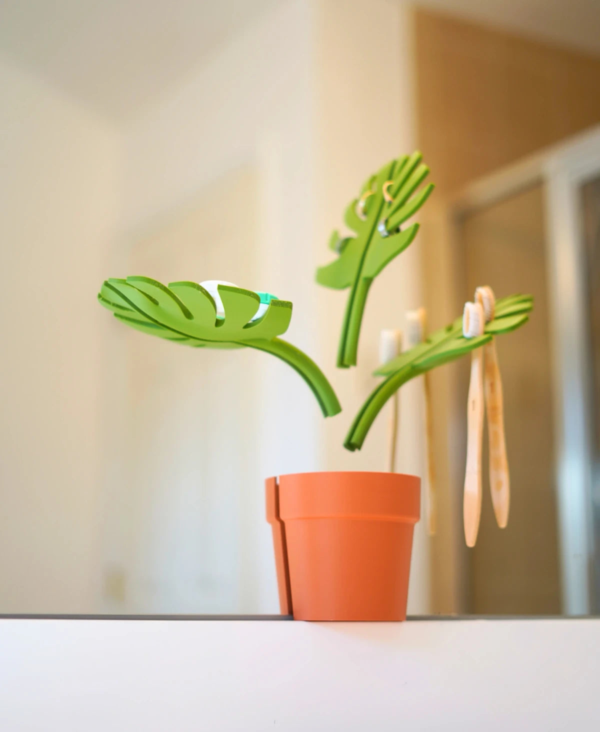 Mirror Monstera - Bathroom Mirror Plant Organizer