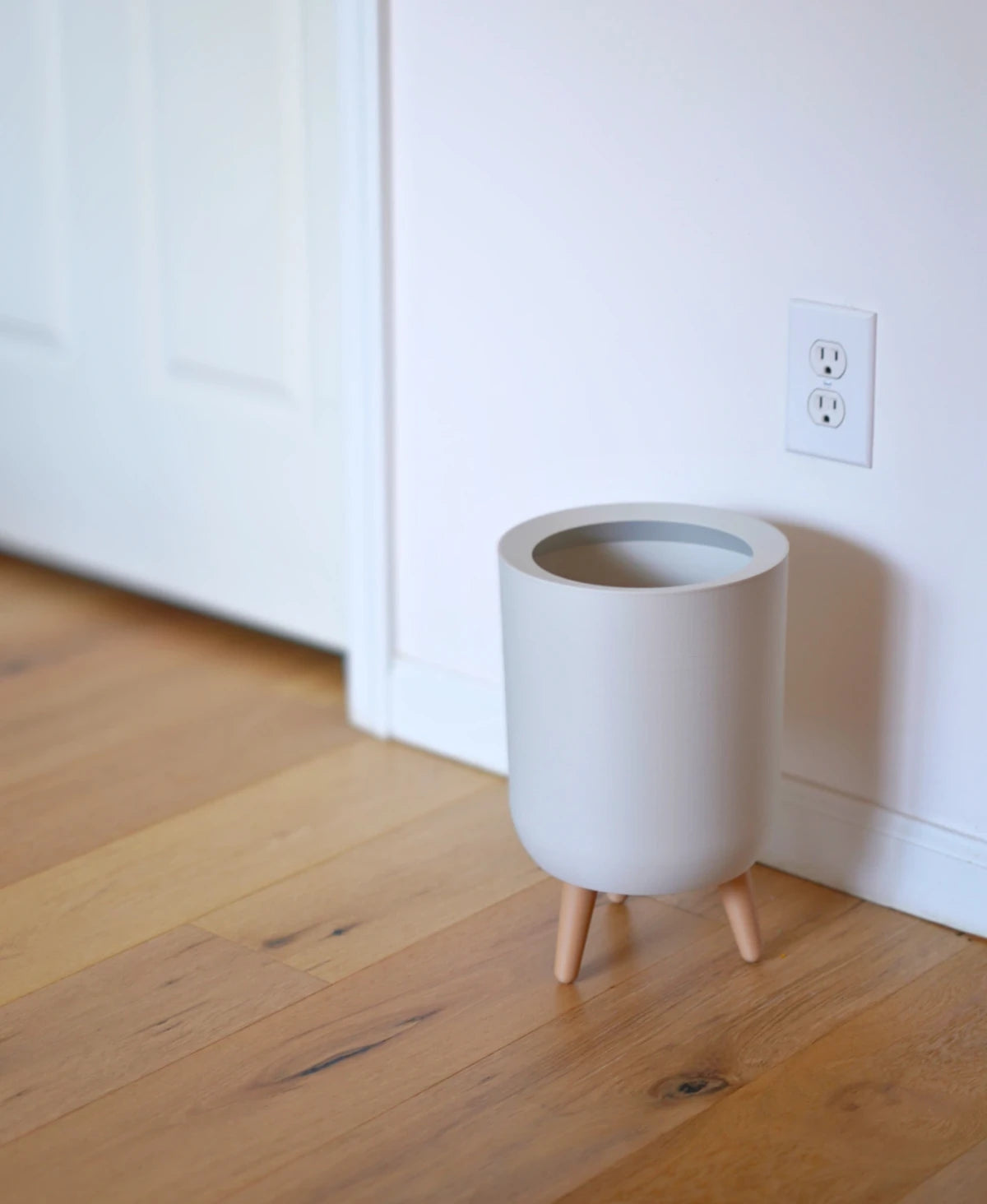 Birch Trash Bin